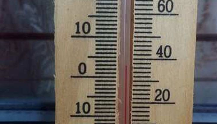 Тази сутрин в 8:00 часа термометърът показва 3 градуса. Есента настъпи в Родопите!