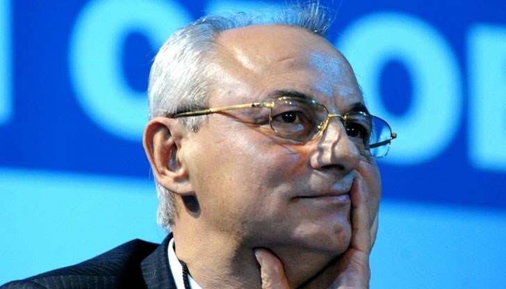 Арестът на почетния председател на ДПС целял да се вдигне шум, като в същото време прокуратурата и правителството да отчетат активна действия в посока борба с корупцията Арестът на почетния председател на ДПС целял да се вдигне шум, като в същото време прокуратурата и правителството да отчетат активна действия в посока борба с корупцията