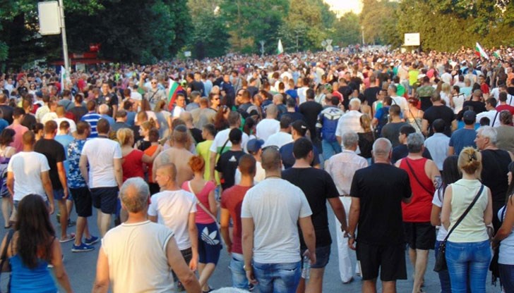 Жителите отново излизат на улицата въпреки обещаните и изпълнени мерки