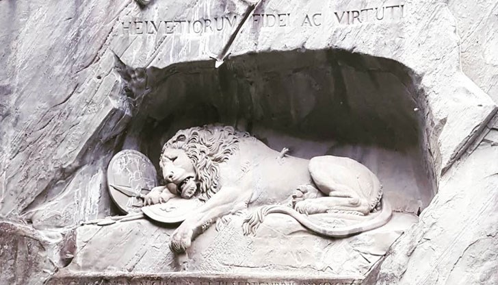 Това е една от най-известните туристически атракции в Люцерн, Швейцария Това е една от най-известните туристически атракции в Люцерн, Швейцария