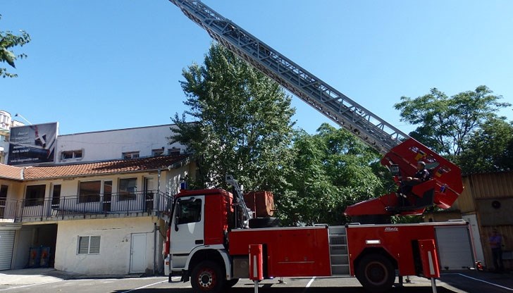 Съседите чули виковете на мъжа, но не могли да влязат, дори ключарят не могъл да помогне / Снимката е илюстративна Съседите чули виковете на мъжа, но не могли да влязат, дори ключарят не могъл да помогне / Снимката е илюстративна