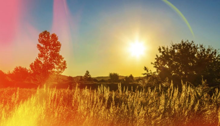 Температурата на морската вода е 25° - 26° Температурата на морската вода е 25° - 26°