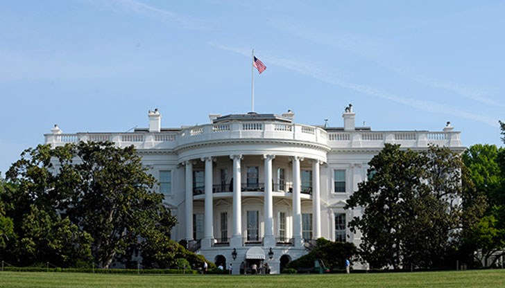 Служителите са били евакуирани, а сградата поставена под обсада Служителите са били евакуирани, а сградата поставена под обсада