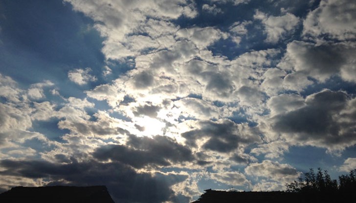 Вторник и сряда на места ще е с 2, 3 градуса по-хладно