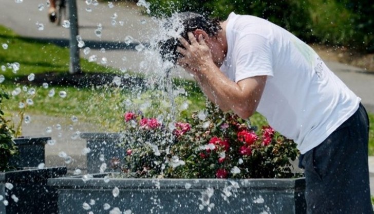 Утре ще е още по-страшно Утре ще е още по-страшно