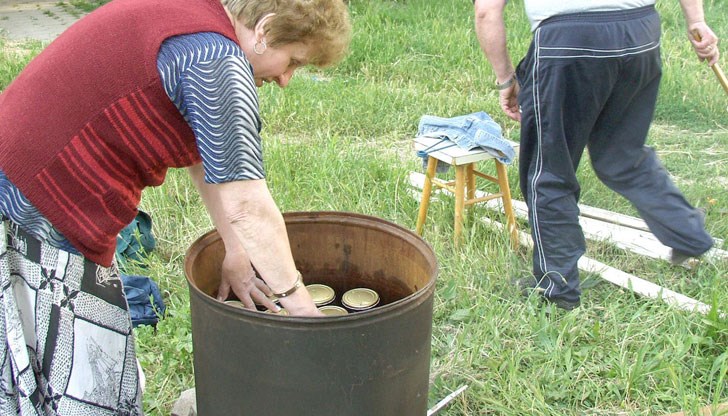 В Пирогов приемат поне по един отстрелян от гръмнал компот на седмица