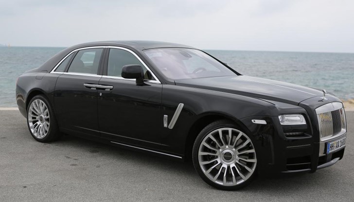 Политикът чака повече от 3 месеца за най-скъпата марка возило