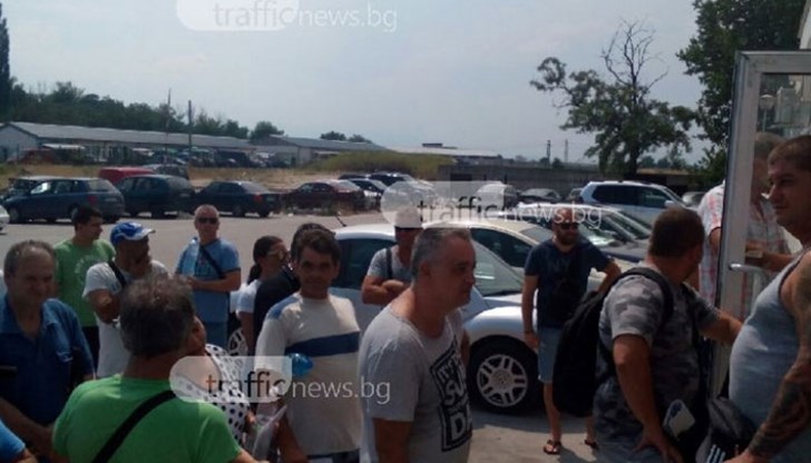 Живакът в Пловдив скочи над 35 градуса, пред КАТ сянка няма Живакът в Пловдив скочи над 35 градуса, пред КАТ сянка няма