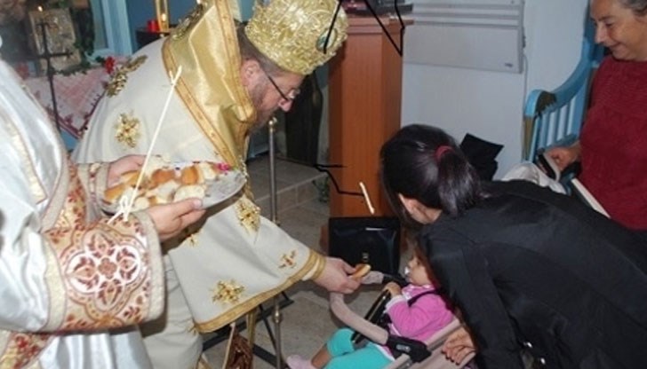 Благослови и новата детска площадка за малчуганите Благослови и новата детска площадка за малчуганите