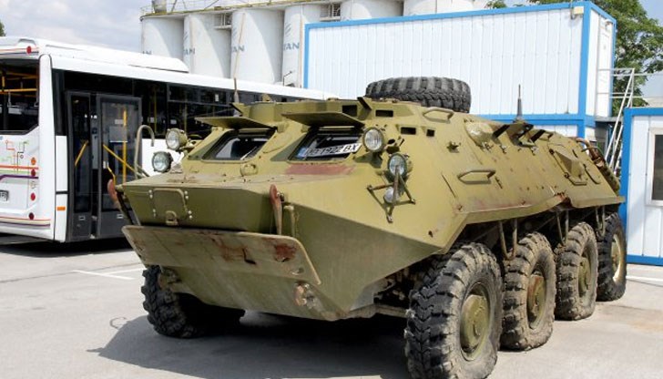 БТР-ът попадна в ръцете на транспортен бос, който има големи планове за него БТР-ът попадна в ръцете на транспортен бос, който има големи планове за него