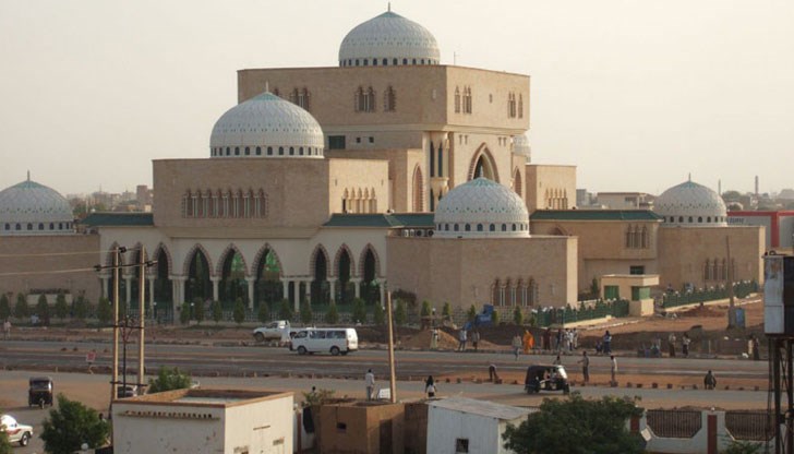 Посланикът е починал в резиденцията си в Хартум