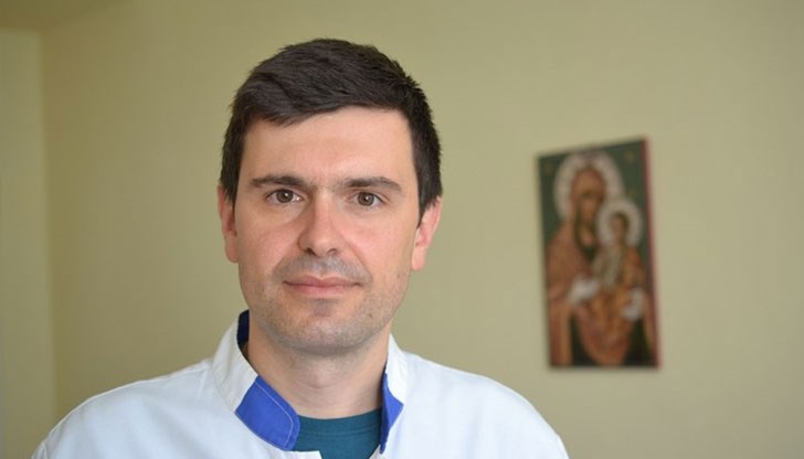 Доцент доктор Николай Янев е светило по лицева хирургия