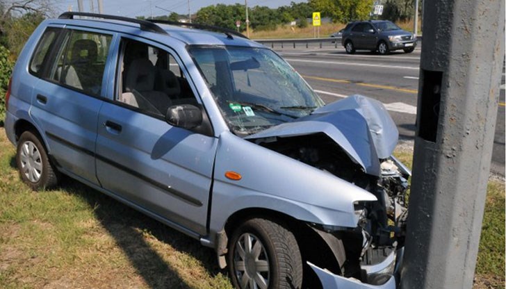 Дежурният на КАТ в Бургас опровергава думите на очевидците, че шофьорът е загинал на място