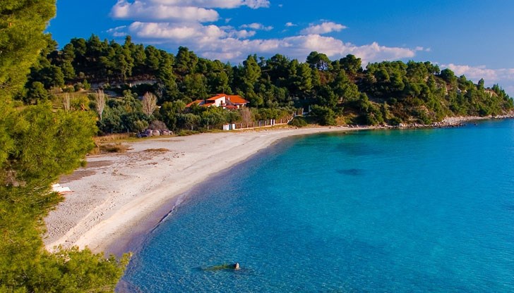 Туристите къмпингували извън определените за целта места Туристите къмпингували извън определените за целта места