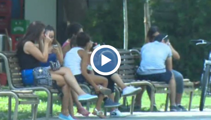 Освен ползи обаче, общодостъпният Wi-Fi крие и сериозни рискове за потребителите