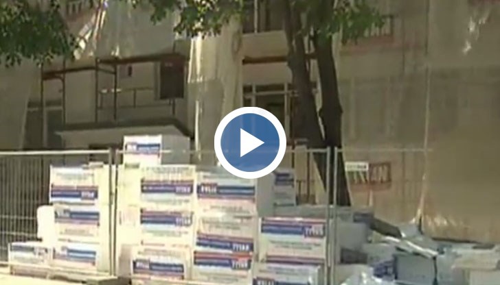 Хората се притесняват, че става много бавно