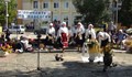 „Обичаите по нашенски“ оживяха на площада в Новград