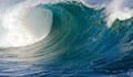 3-метрови вълни погребаха сърфист край Ахтопол