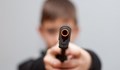 6-годишно дете неволно застреля собственик на заведение