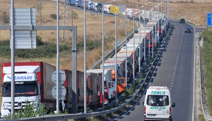 Само на границите с Македония и Сърбия е спокойно / Снимката е илюстративна/