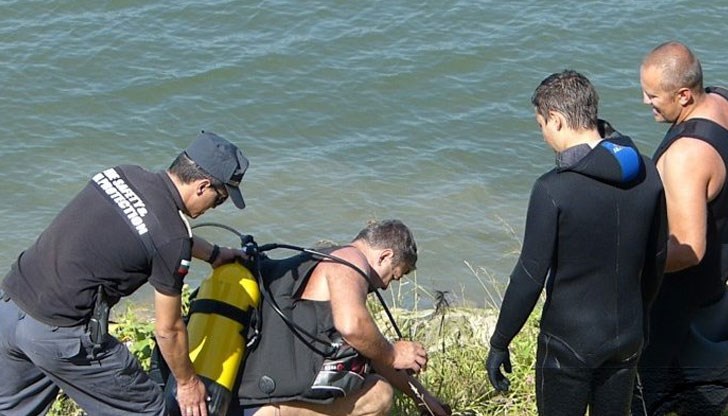 Водолази от Горна Оряховица претърсваха реката и малко след 12 часа днес откриха удавения 43-годишен мъж