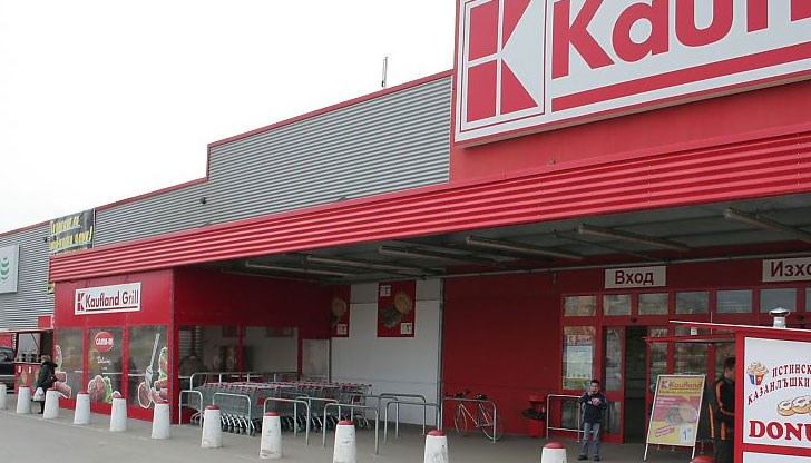 В момента статията е променена и в нея липсва частта с констатацията на Спасов за влиянието на храните върху здравето на децата