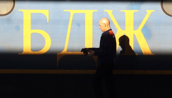 Увеличението на съставите на влаковете се прави с цел да бъде осигурено удобното придвижване на клиентите по време на почивните дни Увеличението на съставите на влаковете се прави с цел да бъде осигурено удобното придвижване на клиентите по време на почивните дни