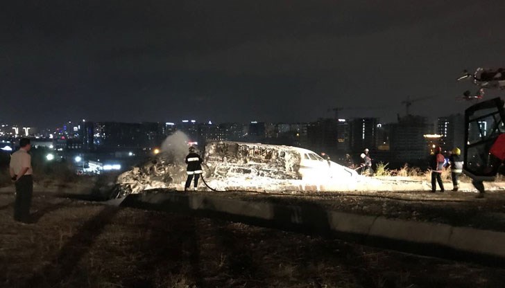 Четирима пътници са ранени, но живи Четирима пътници са ранени, но живи