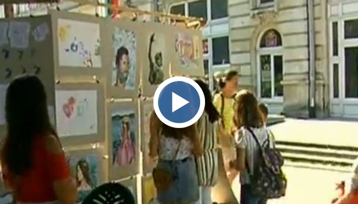 Арт инсталацията е финалният резултат от шестото издание на международния младежки форум