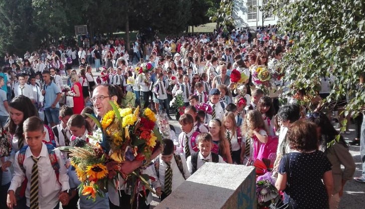 Миналата година учениците в Русенска област са били 20 495, а тази година са 19 970