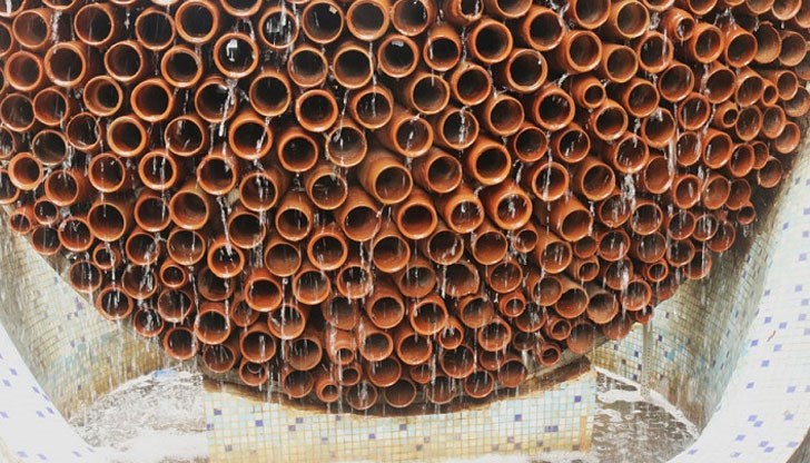 Уредът е артистично изпълнено решение за разхлаждане чрез изпарения