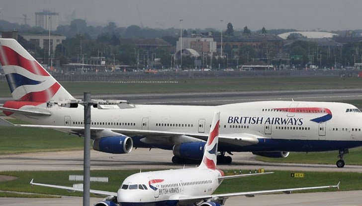 Машината трябваше да излети за лондонското летище "Хийтроу" Машината трябваше да излети за лондонското летище "Хийтроу"