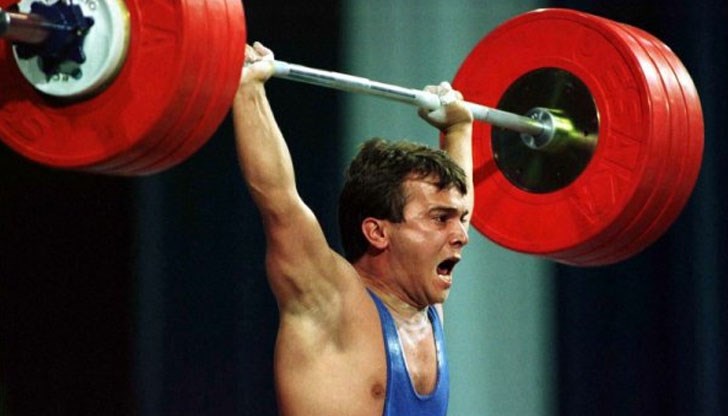 Световни и олимпийски шампион по вдигане на тежести е в интензивно отделение заради чернодробна недостатъчност Световни и олимпийски шампион по вдигане на тежести е в интензивно отделение заради чернодробна недостатъчност