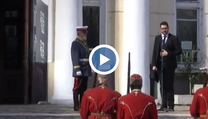 В центъра на града бяха пресъздадени събитията отпреди 109 години