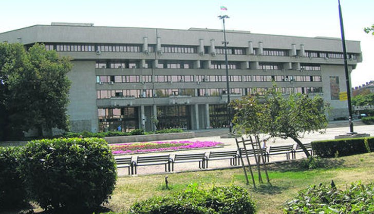 Началният тръжен наем е 335 лева Началният тръжен наем е 335 лева