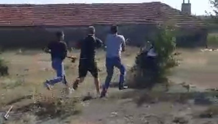 Докога циганите ще ни пребиват, убиват, ограбват, а управляващите ни ще стоят безучастни? Докога циганите ще ни пребиват, убиват, ограбват, а управляващите ни ще стоят безучастни?