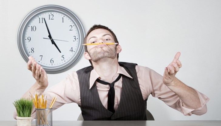 Колкото повече време прекарваме седнали, толкова повече се увеличава опасността от преждевременна смърт Колкото повече време прекарваме седнали, толкова повече се увеличава опасността от преждевременна смърт