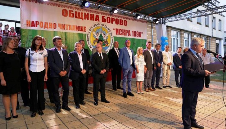 Г-н Колев връчи поздравителен адрес на кмета на община Борово г-н Валентин Панайотов