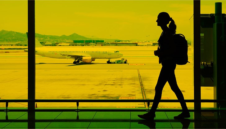 Доналд Тръмп обмисля да намали броя на визите за летни работници и студенти