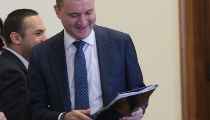 Постъпилите приходи и помощи за първите 8 месеца на годината са общо 23,3 млрд. лв Постъпилите приходи и помощи за първите 8 месеца на годината са общо 23,3 млрд. лв