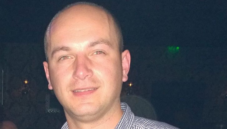 Николай се ранява тежко в лявото бедро, издъхва на път за болницата