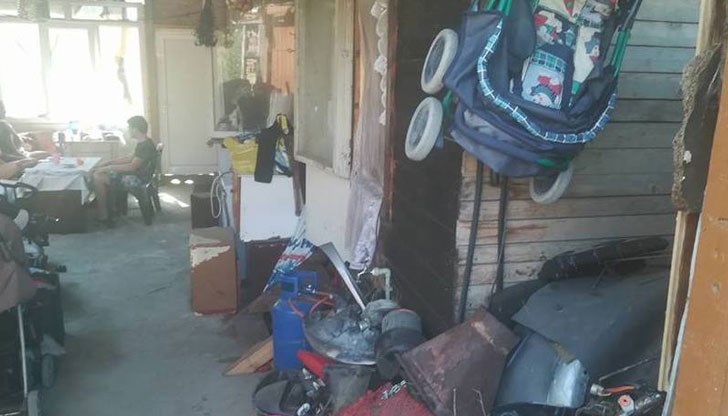 Това споделя майка на три деца, която живее в къща, която скоро трябва да бъде съборена Това споделя майка на три деца, която живее в къща, която скоро трябва да бъде съборена