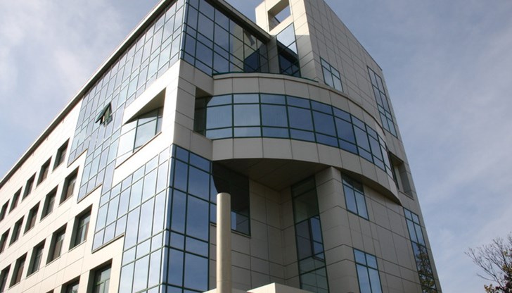 Офисът на НАП в Русе разчита на разбиране от клиентите за причиненото неудобство