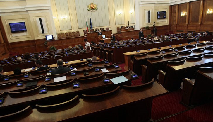 Защо управниците се занимават с елементарни битовизми, а политиката им е еднотипна и еднолична, без ясна цел и смислени действия?