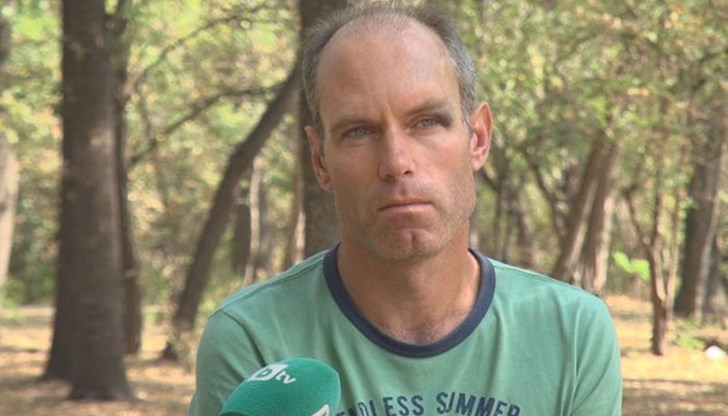 Учителят от гимназията в Садово, когото ученик би с дървен кол разказа подробности за инцидента Учителят от гимназията в Садово, когото ученик би с дървен кол разказа подробности за инцидента