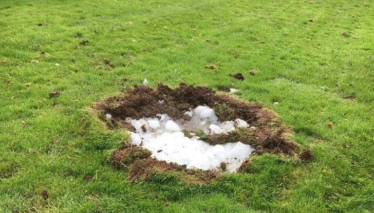 Мистериозното парче направило полуметров кратер в градината на семейство в шотландско село