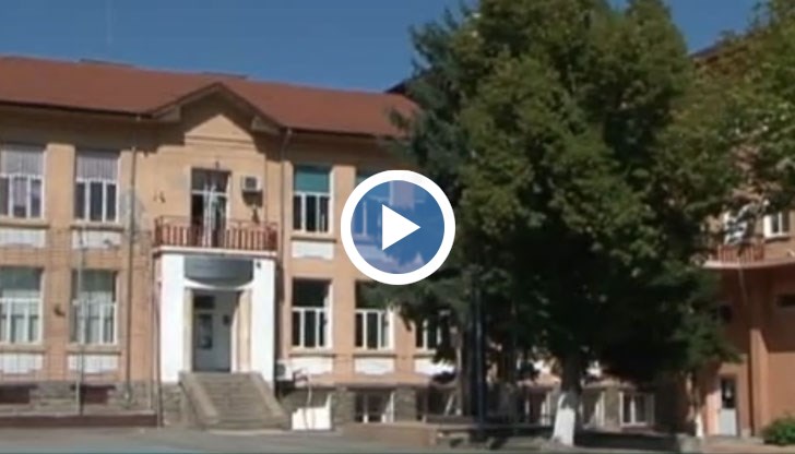 26 ученици започнаха своето обучение в първата у нас паралелка по специалност „Електромобили“