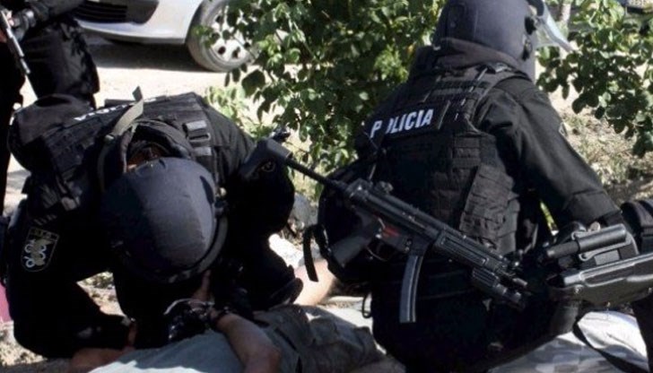 Задържана е група свързана с разпространение на наркотици Задържана е група свързана с разпространение на наркотици