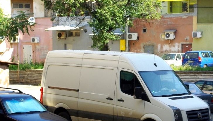 Теглят пари от банковата му карта / Снимката е илюстративна Теглят пари от банковата му карта / Снимката е илюстративна