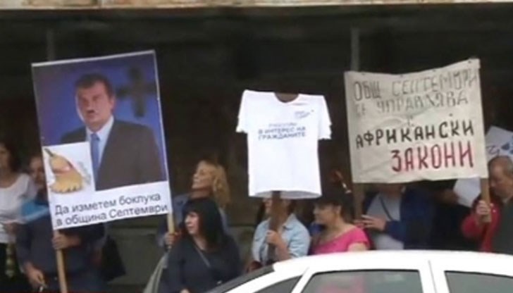 Как такива типове изобщо се добират във властта